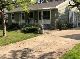 3323 S Catherine St, Lansing, MI 48911