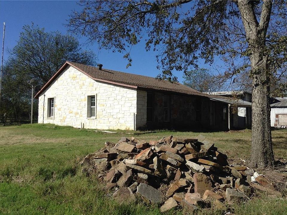 1st image of 209 S Live Oak Ave