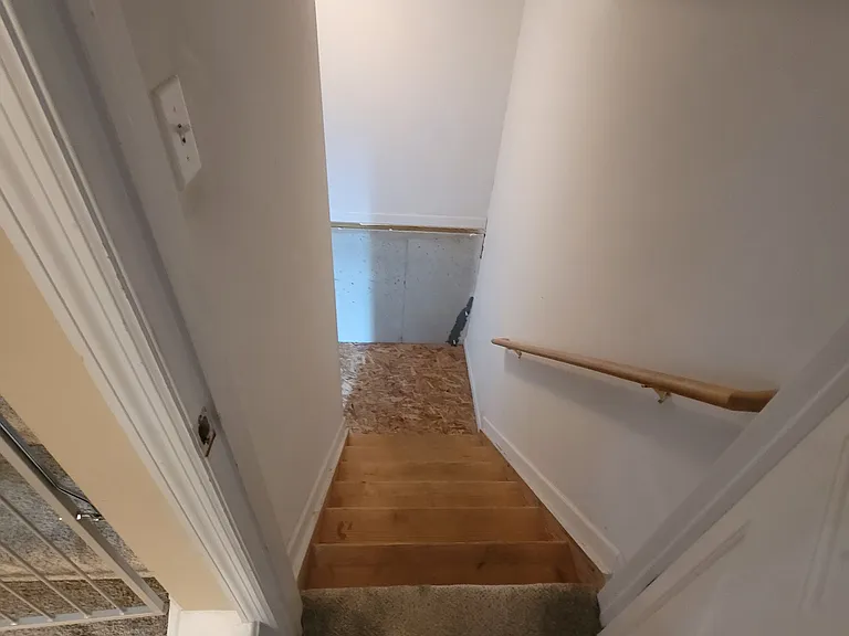 335 Thompson Dr — Photo 29