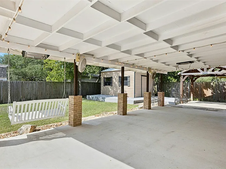 1401 Dragon Dr — Photo 21