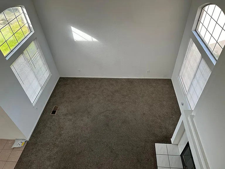 418 Kinsmill Ct — Photo 12