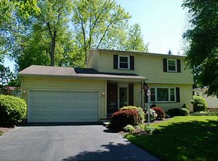 338 Laurelwood Dr, Rochester, NY 14626