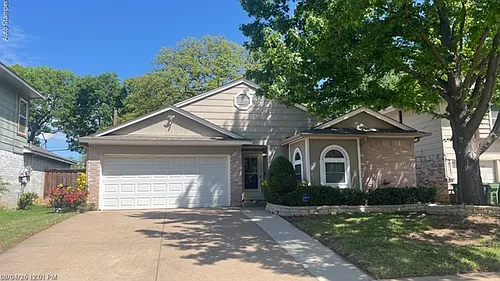 903 Love Wood Ln Photo 1