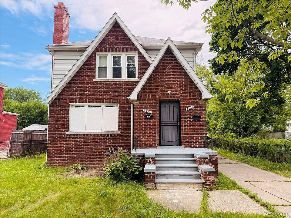 1st image of 4522 Hereford St