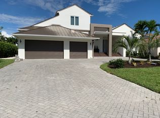 2079 Tarpon Rd, Naples, FL 34102
