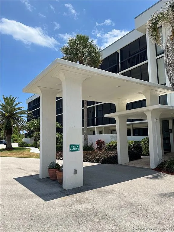 2 bed, 2.0 bath, 1204 sqft, $2,800 — Photo 3
