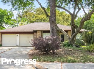 314 Thistlewood Ct, League City, TX 77573