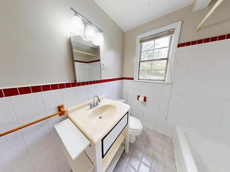 6512 Potomac Ave #A1 — Photo 11