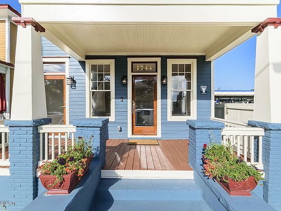 3rd image of 1744 Laura St