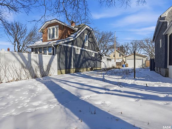 4th image of 2305 Quebec Street