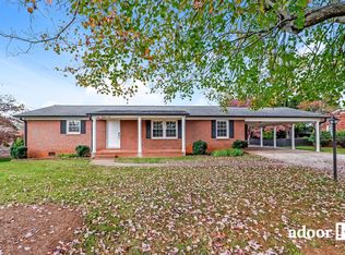 609 N Carolina Ave, Statesville, NC 28677