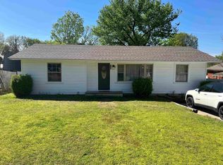 1102 Holloway St, Morrilton, AR 72110