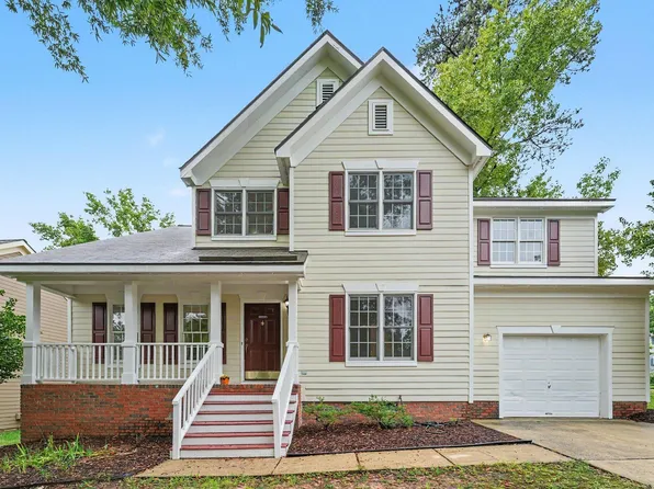 109 Peachland Dr, Cary, NC 27519