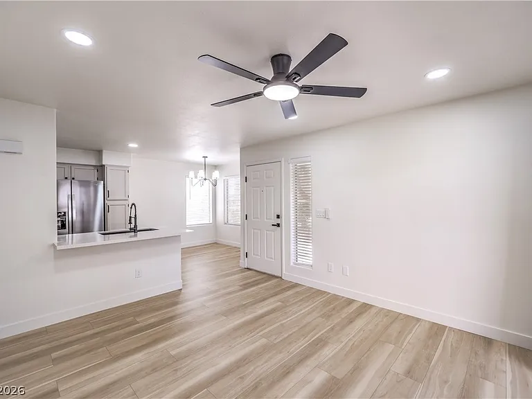 3425 E Russell Rd #147 — Photo 7