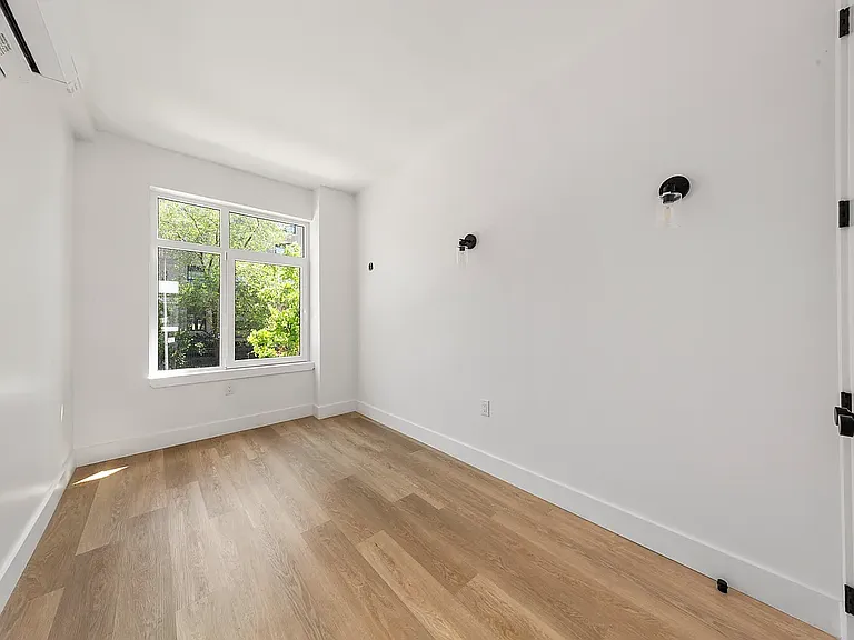 1259 Saint Marks Ave #8 — Photo 2