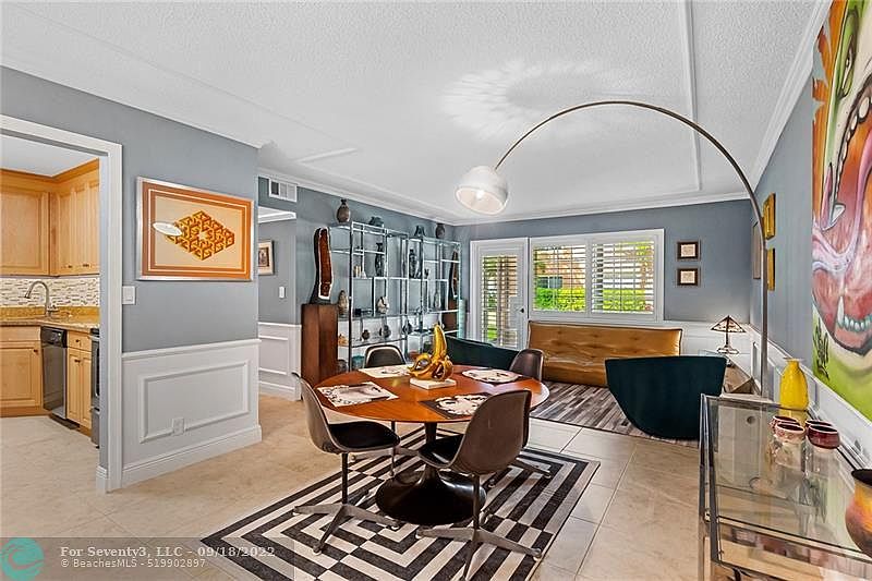 1st image of 200 NE 19th Ct APT 106M