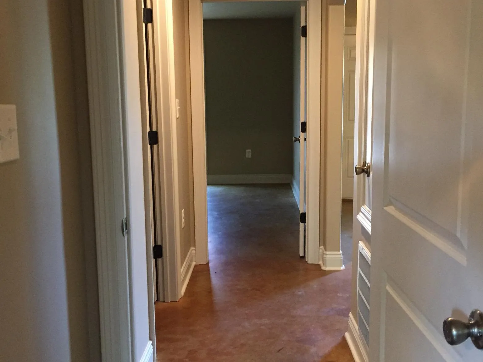 889 Topsy Rd — Photo 2