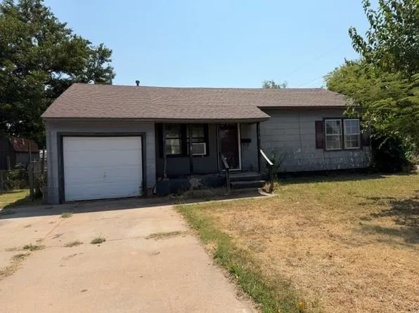 2704 Epperly Dr, Del City, OK 73115