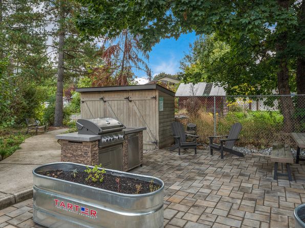 Park Cottages on Spruce - J, 901 Spruce St, Sandpoint, ID 83864