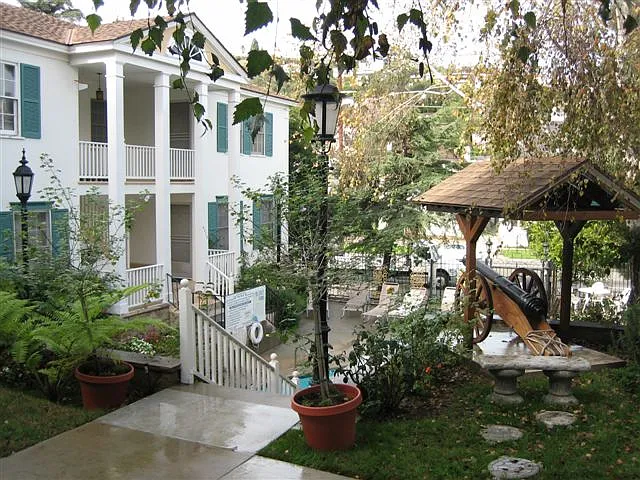 4028 Los Feliz Blvd #3 — Photo 6