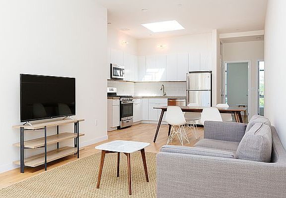 5th image of 58 Marcy Ave #3