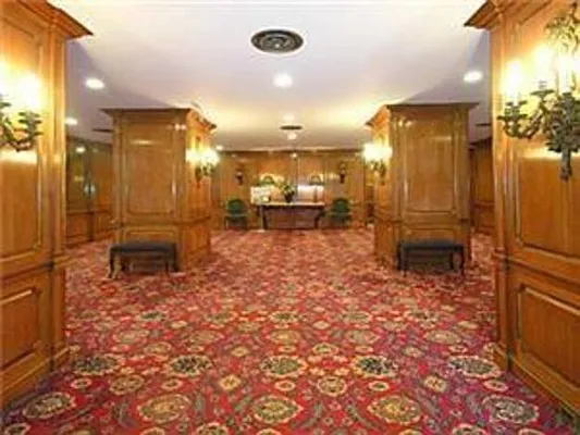 Sold by Corcoran | media 7