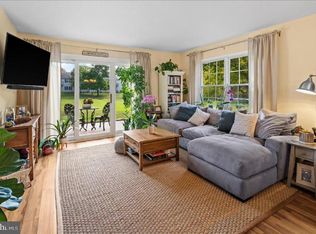 16 Jasmine Ct, Lawrenceville, NJ 08648
