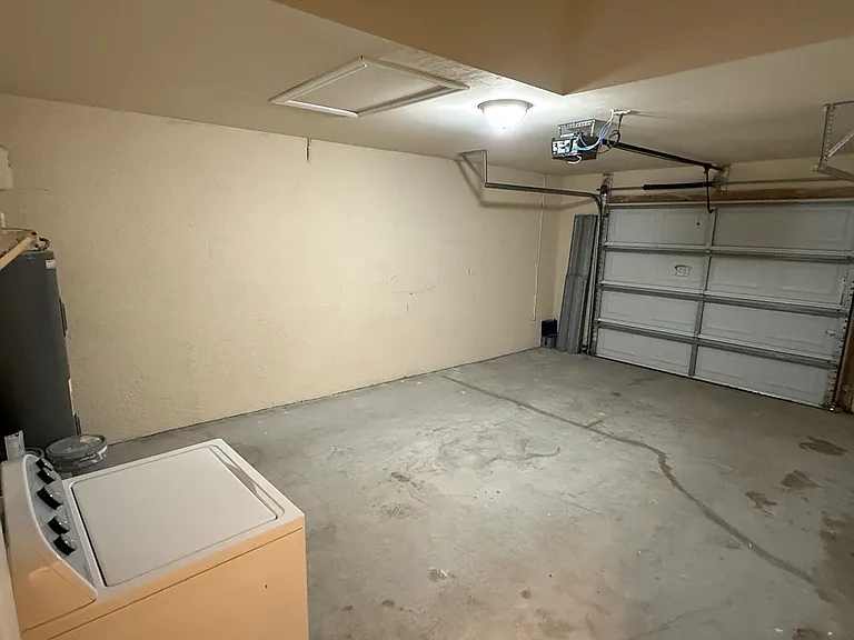 4131 SW 8th Pl #4131 — Photo 16