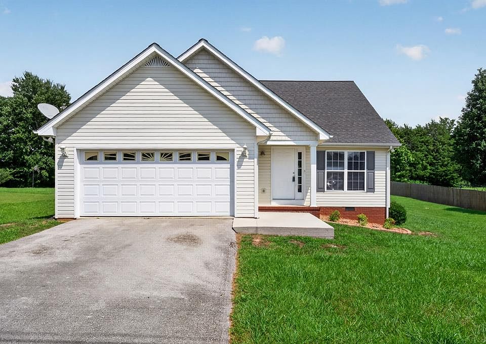 1st image of 2633 Suffolk Dr