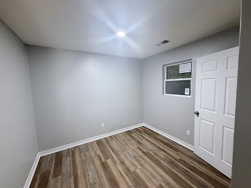 3 bed, 2.0 bath, 1000 sqft, $1,495 — Photo 4