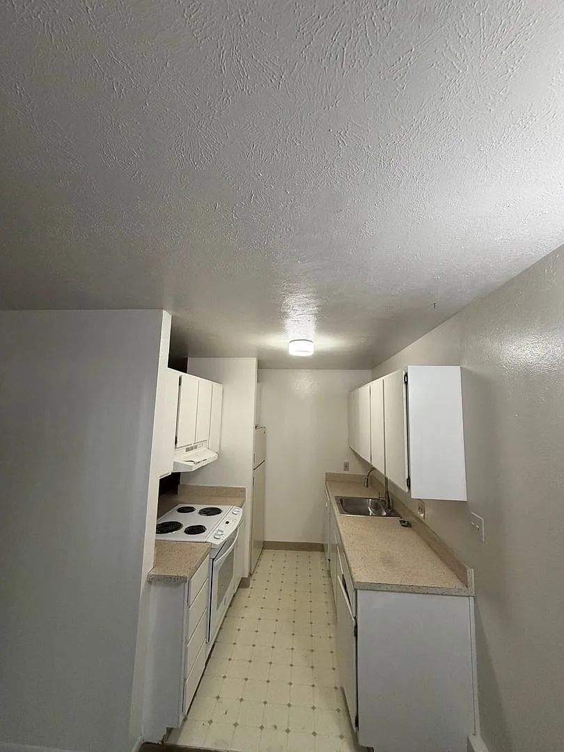 1260 Kalmia — Photo 1