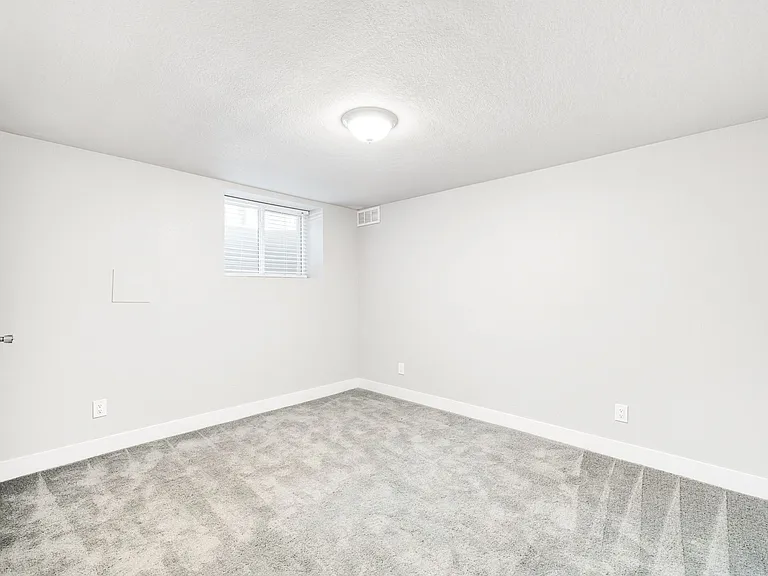 2085 Fenton St #B — Photo 9