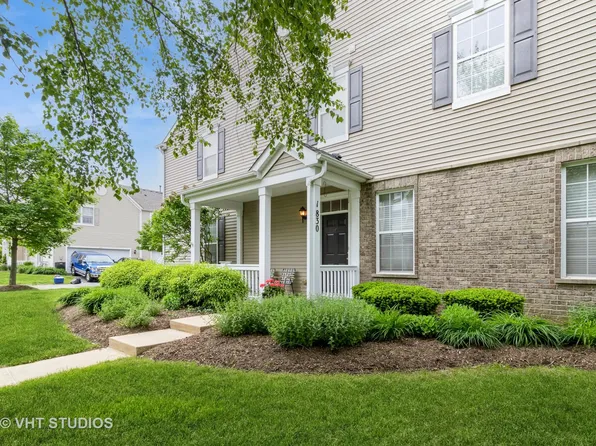 1830 Powers Rd, Woodstock, IL 60098