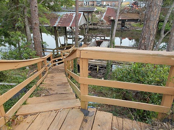 3rd image of 2621 Island View Dr