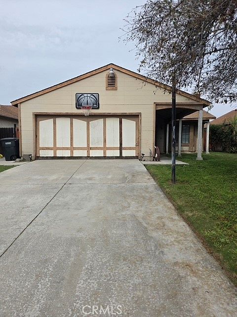 1st image of 2099 Applewood St