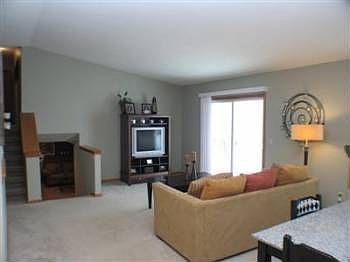 4th image of 1359 Honeysuckle Ln