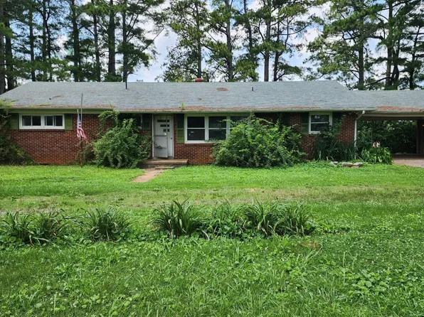 1202 N Main St, Saint Joseph, TN 38481