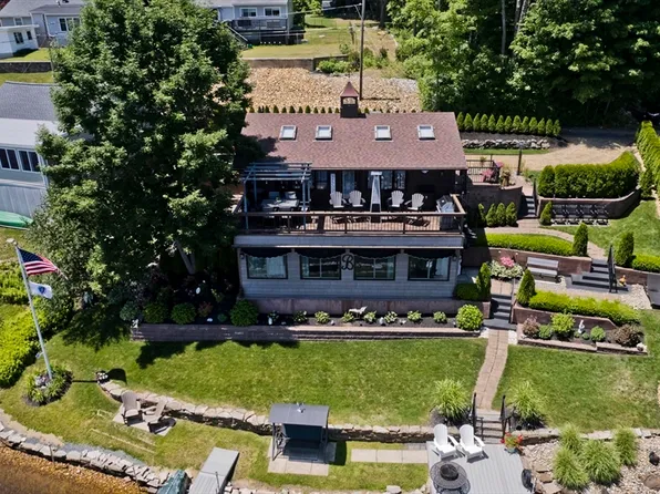 13 Shore Dr, Wales, MA 01081