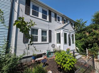 238 Quincy Shore Dr, Quincy, MA 02171