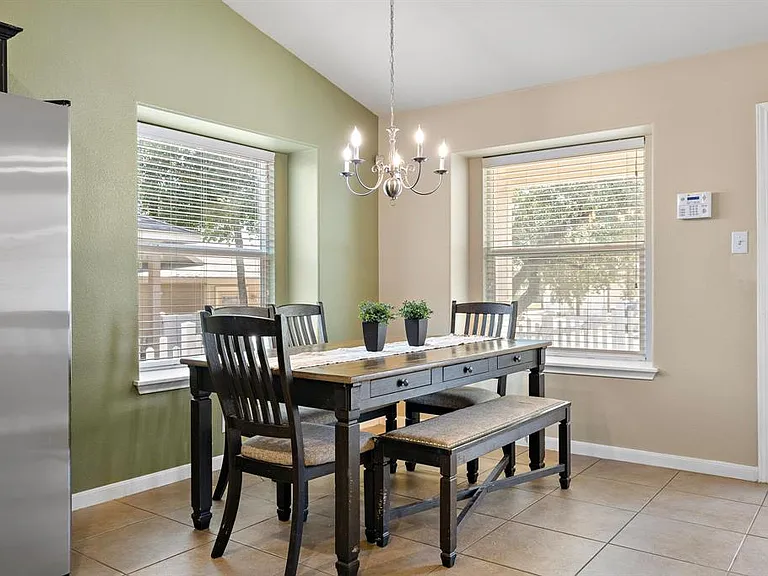 1609 Willow Vis — Photo 12