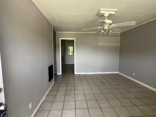 444 Lafayette Rd APT 13