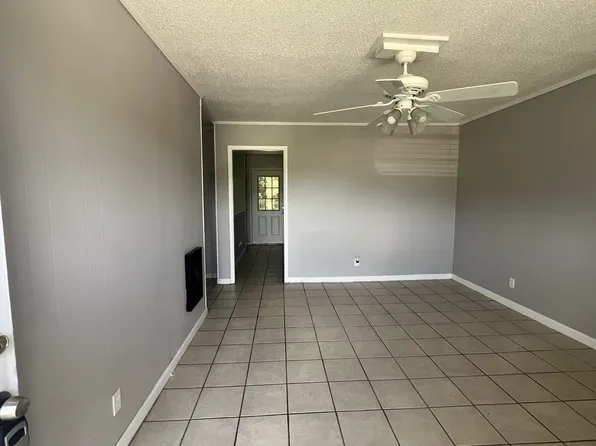 444 Lafayette Rd APT 13, Rocky Face, GA 30740