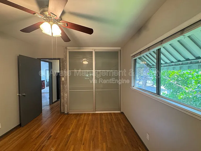 12157 Chandler Blvd #4 — Photo 15