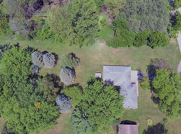 4th image of 1505 Antuna Blvd