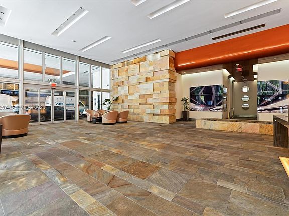 3rd image of 500 Brickell Ave APT 1405