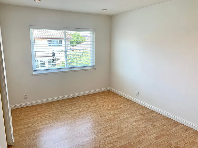 3491 Eboe St — Photo 31