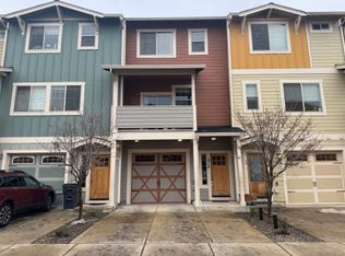 818 Overcup St, Medford, OR 97501