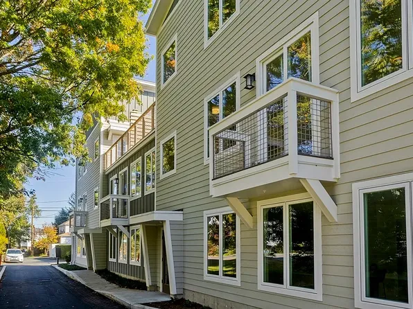 107 Williams St #2, Northampton, MA 01060
