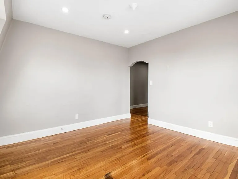 501 Warren St #6 — Photo 5