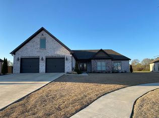 106 Chestnut Oak Dr, Florence, AL 35633